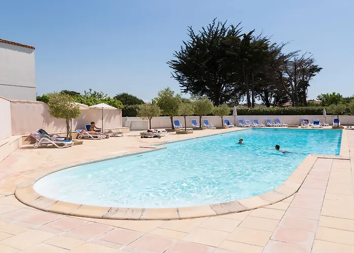 Odalys Les Hauts De Cocraud 2* La Flotte