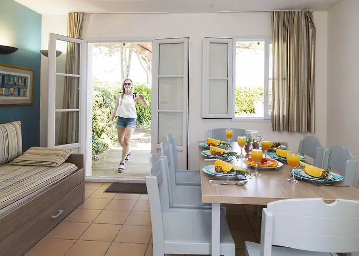 Holiday park Odalys Les Hauts De Cocraud 2*