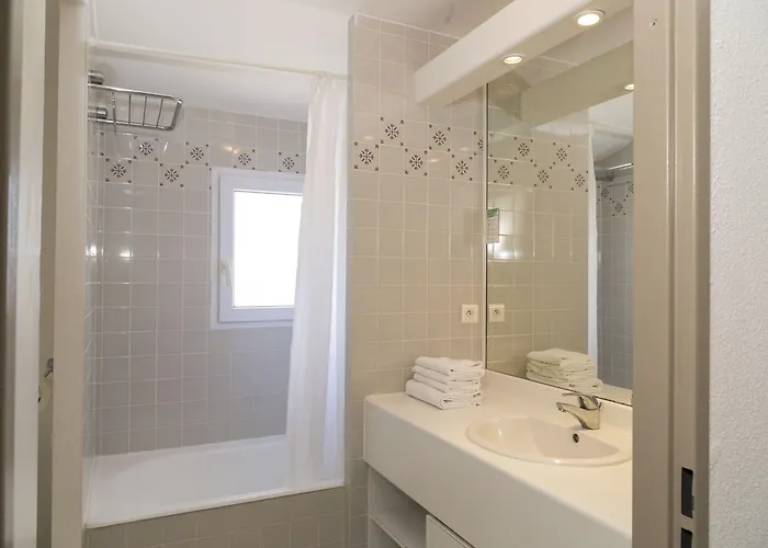 Odalys Les Hauts De Cocraud 2* La Flotte