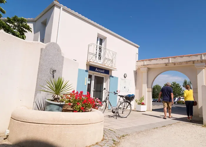 Holiday park Odalys Les Hauts De Cocraud 2*