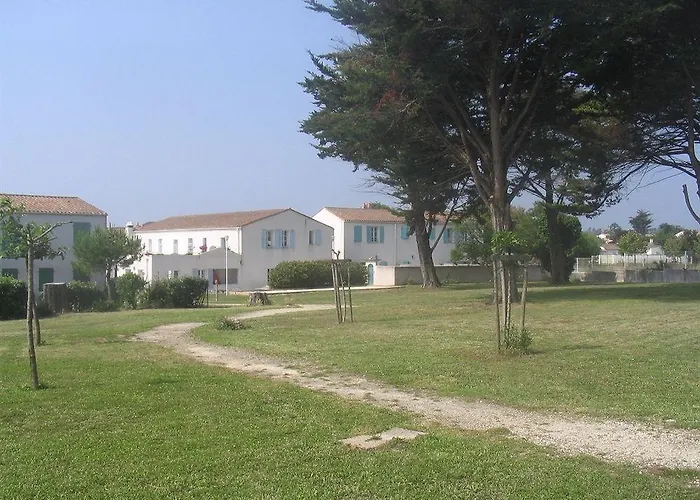 Holiday park Odalys Les Hauts De Cocraud 2*