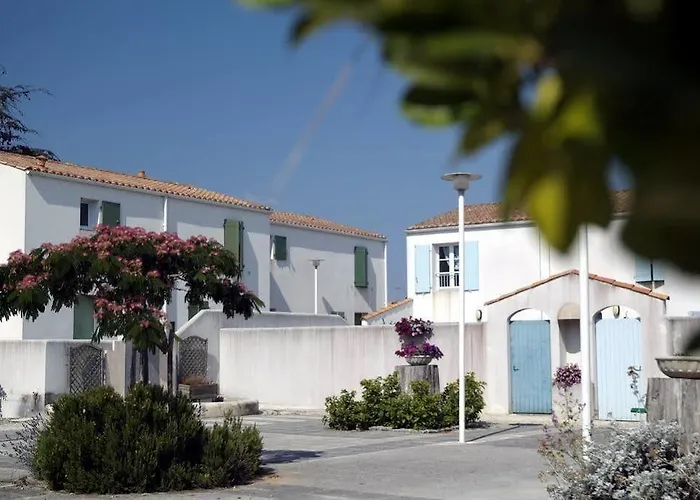 Holiday park Odalys Les Hauts De Cocraud 2*